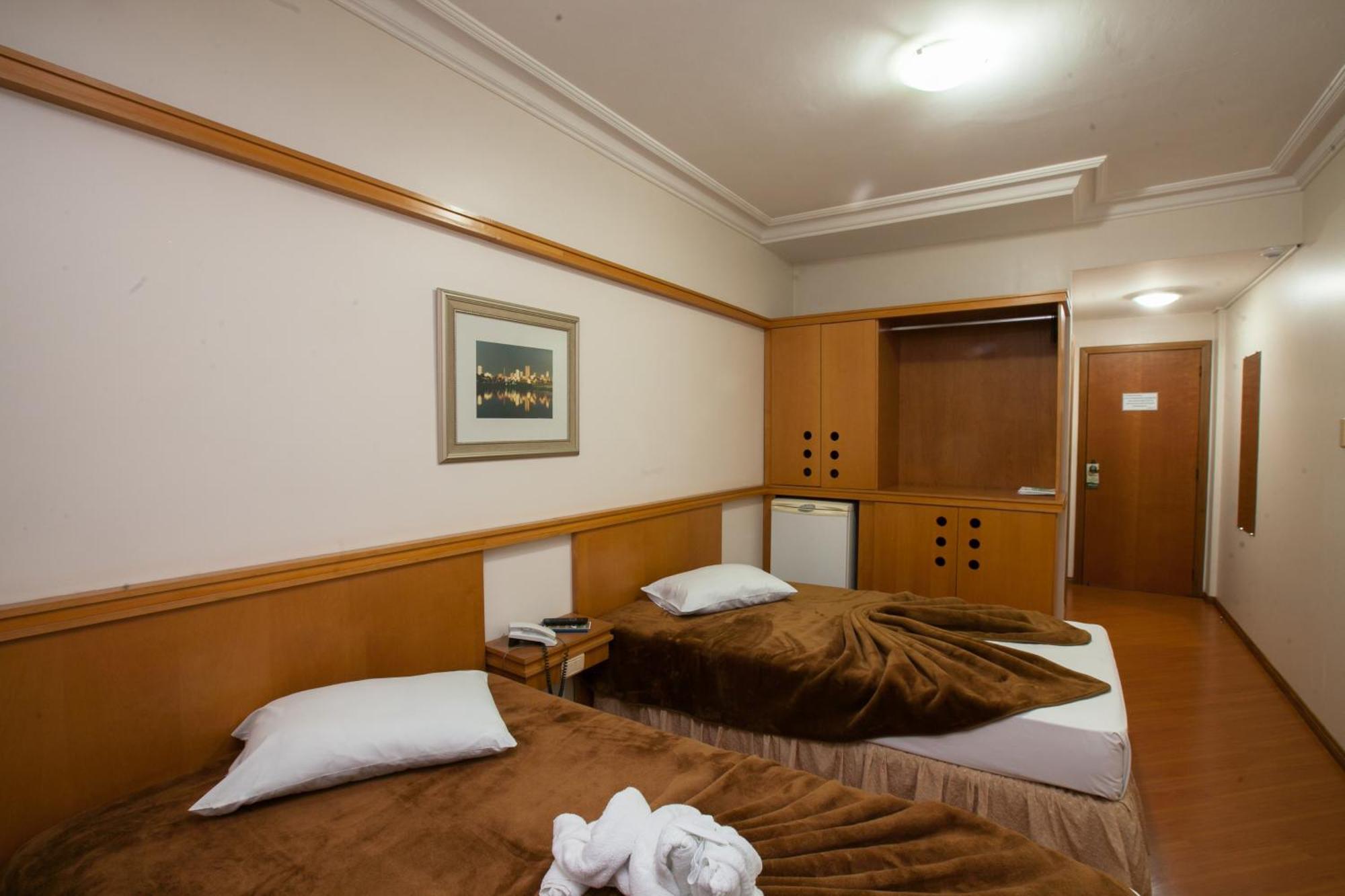 Grande Hotel Guarapuava Phòng bức ảnh