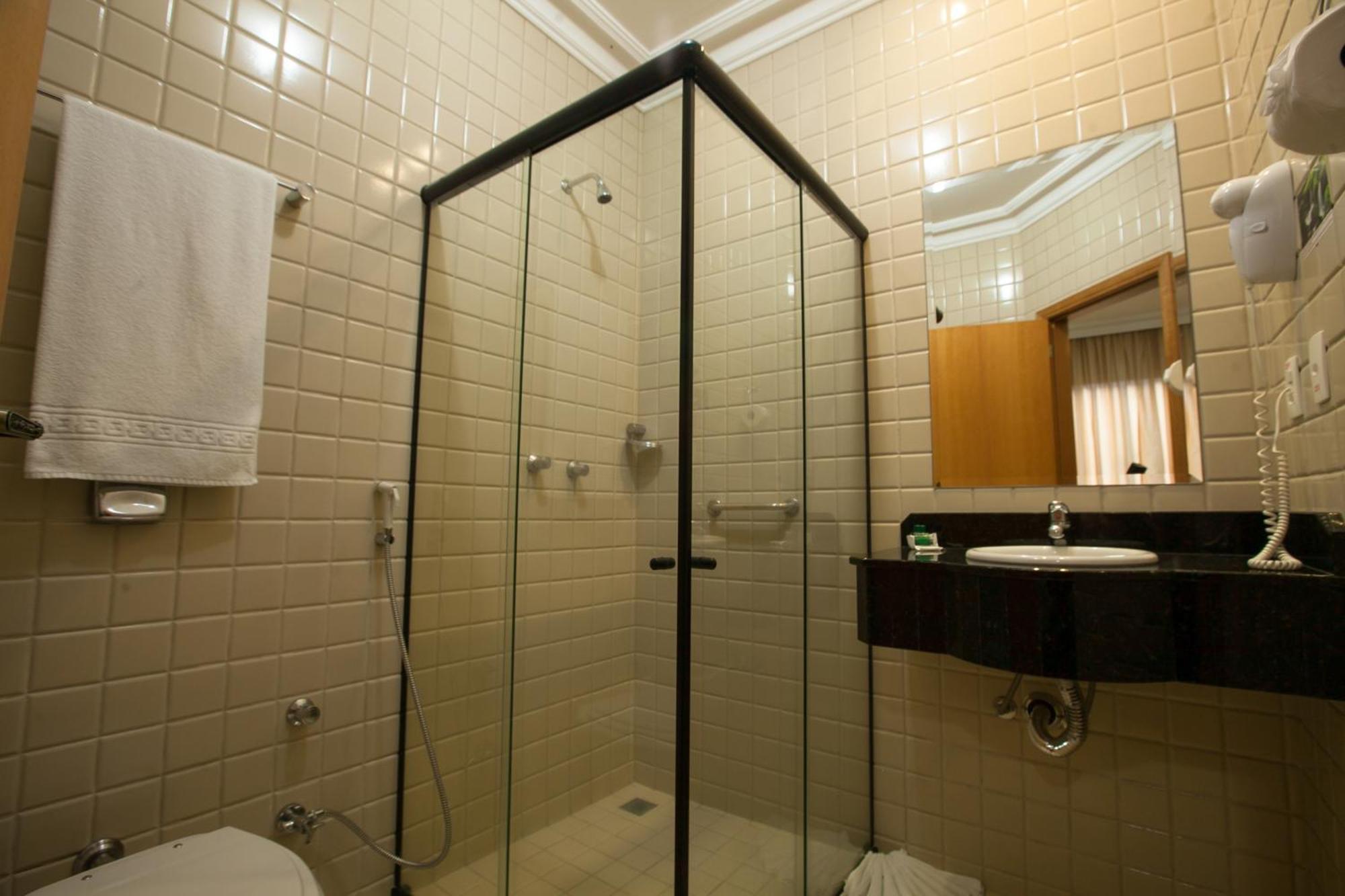 Grande Hotel Guarapuava Phòng bức ảnh